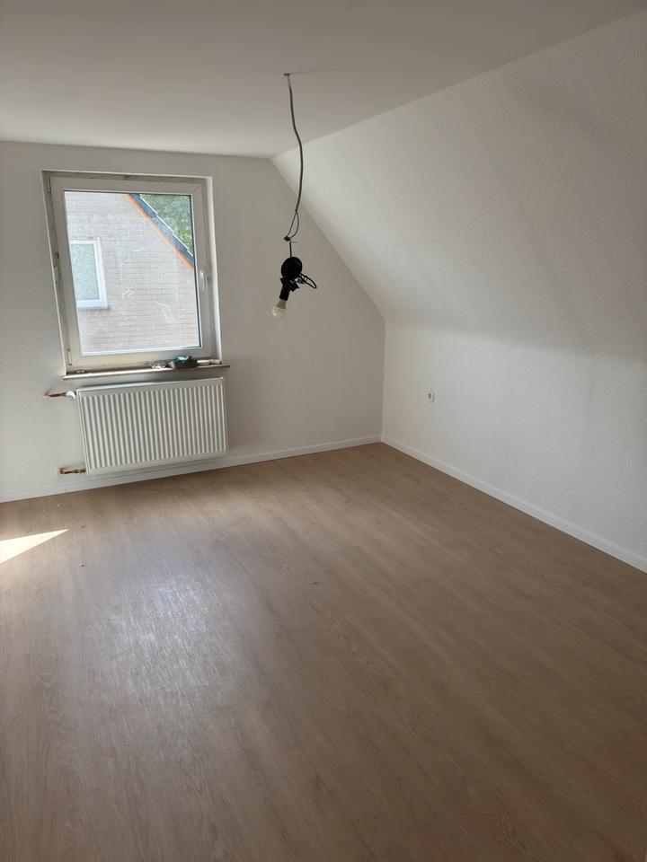Modernisierte DHH in guter Lage und sofort bezugsfrei!!!