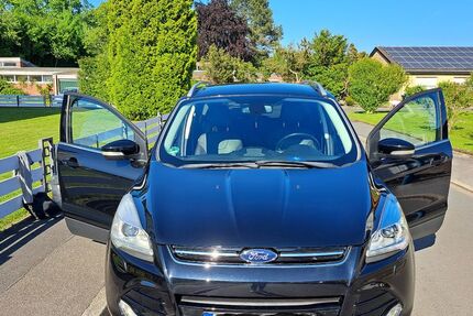 Ford Kuga 149.500 km 10.900 € Kamen 59174
