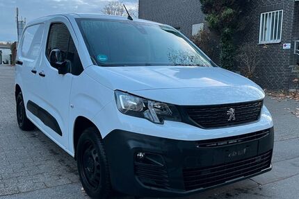 Peugeot Partner 20.895 km 13.990 € Gelsenkirchen 45886