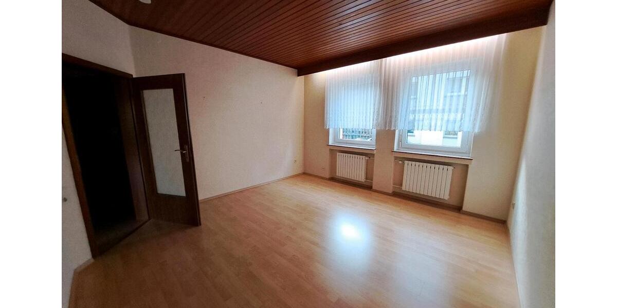 3-Familienhaus in Hagen-Oberhagen, in 45 Min. am Hbf Dortmund 10.5 zimmer