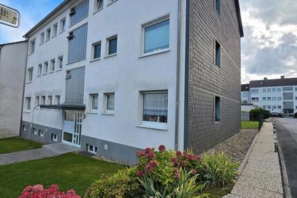 Moderne 2-Zimmer-Wohnung mit Balkon + Küche im Herzen von Dönberg 2.5 zimmer