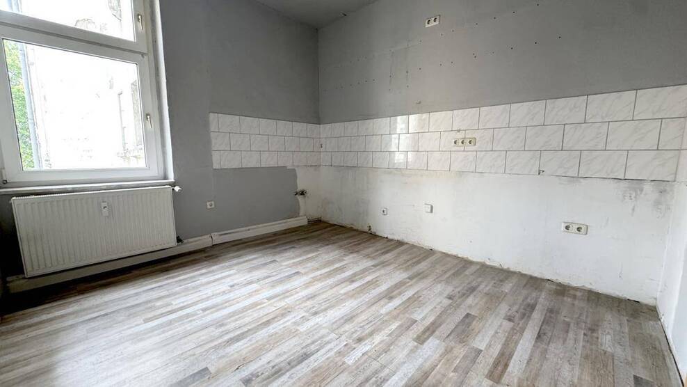Großzügige 5-Zimmer-Wohnung mit 2 Bädern und Balkon - Ab sofort! 5 zimmer