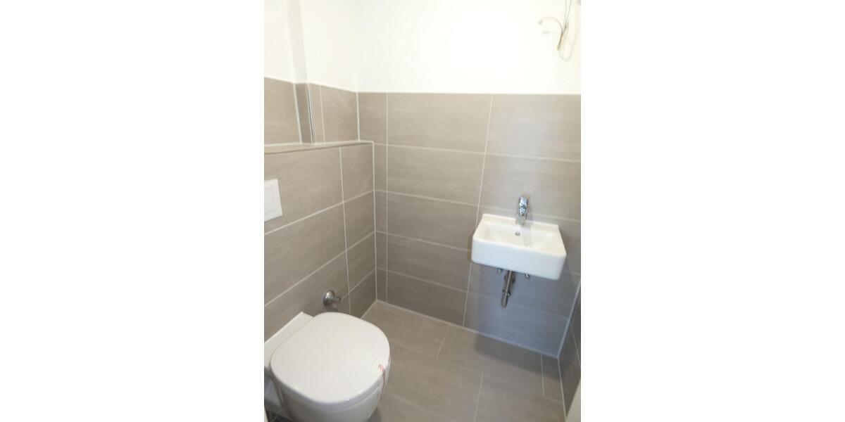 *** Attraktive 3-Zi.-Whg. mit Balkon! Erstbezug nach Sanierung! *** 3 zimmer