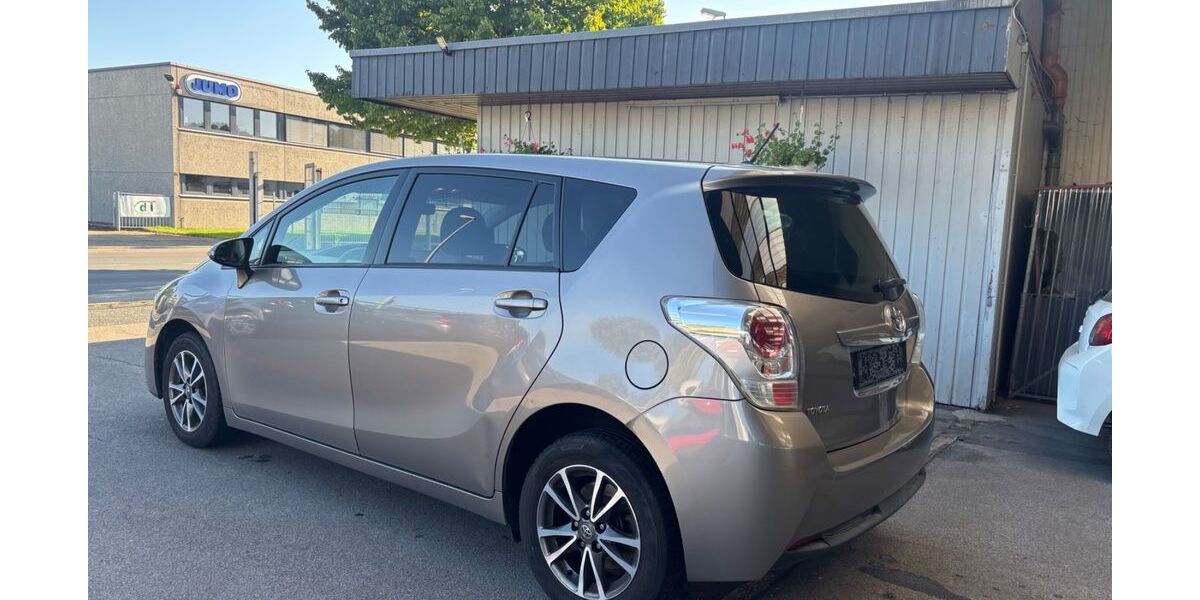 Toyota Verso 177.000 km 4.490 &euro; Essen 45356