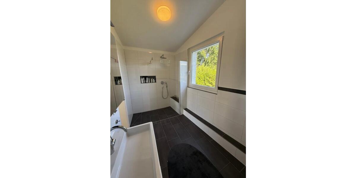 Villa Wuppertal Gemarkung Vohwinkel - 9 Zimmer, 280 m&sup2;, 1.190.000&euro; | Angebot:27151309