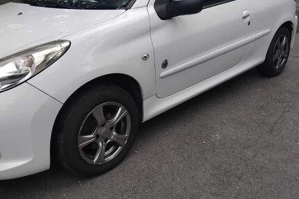 Peugeot 206 119.000 km 2.450 € Wuppertal 42281