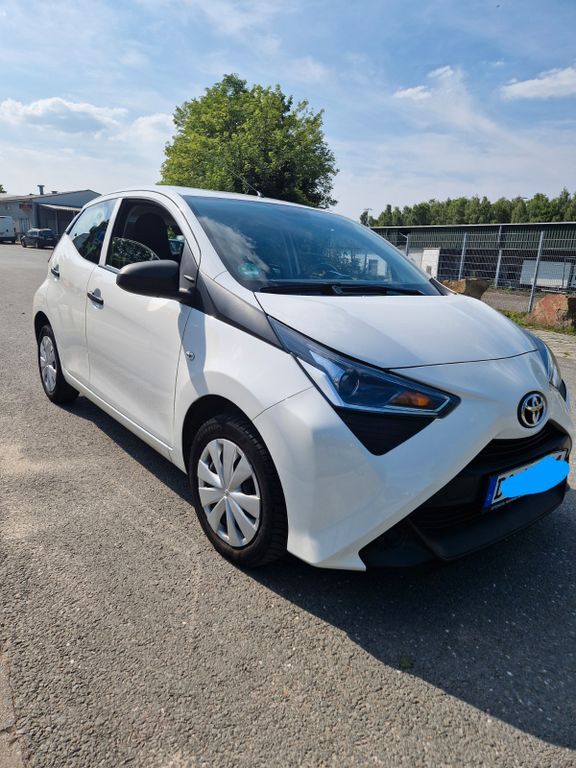 Aygo (X)