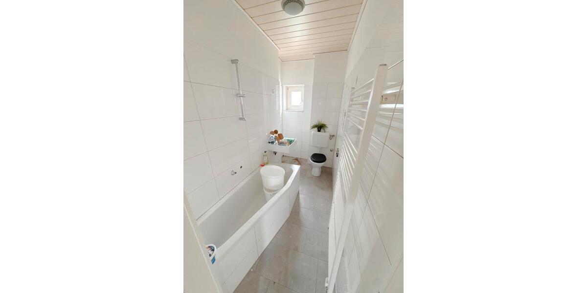 Dachgeschoßwohnung Dortmund Hörde - 3 Zimmer, 75 m&sup2;, 900&euro; | Angebot:26382505