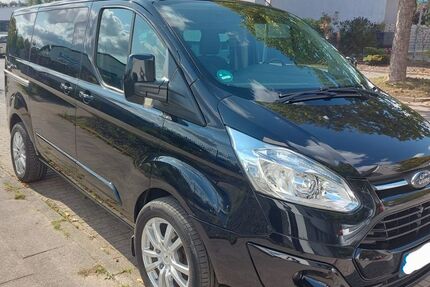 Ford Tourneo Custom 116.000 km 17.499 € Mülheim an der Ruhr 45468