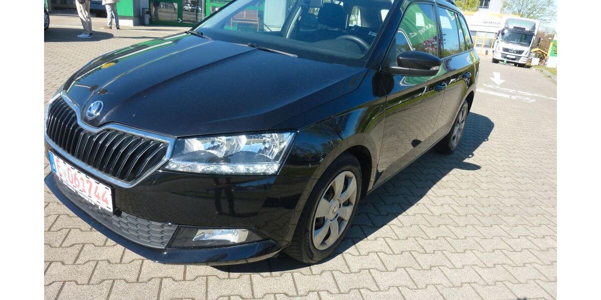 Skoda Fabia 158.000 km 6.300 &euro; Essen 45144