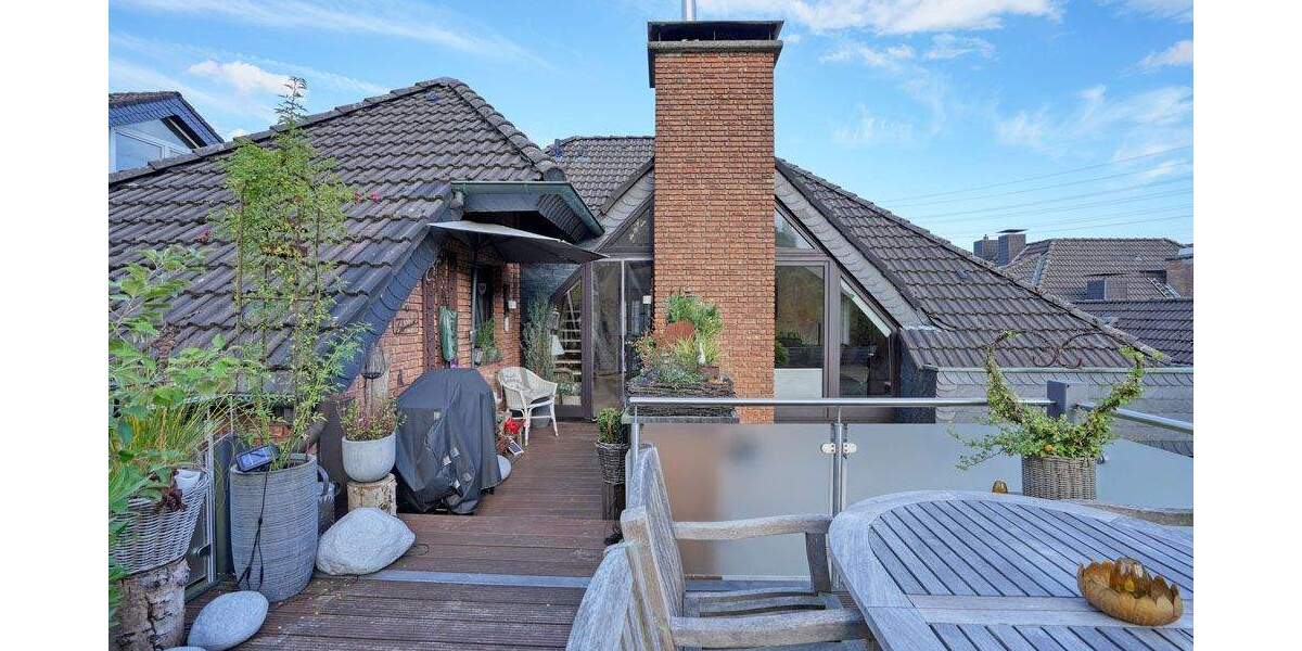 Attraktive Eigentumswohnung im Zweifamilienhaus mit Top-Ausstattung am Park 3 zimmer