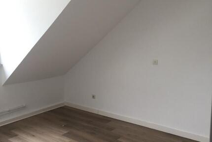 Helle 2-Zimmer-Wohnung mit Balkon in ruhiger Lage – Hillerheide