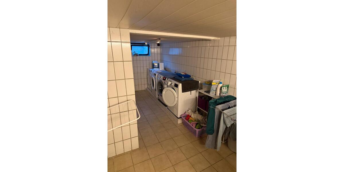 Doppelhaushälfte mal anders! Untere Etage zum Verkauf! 4.5 zimmer