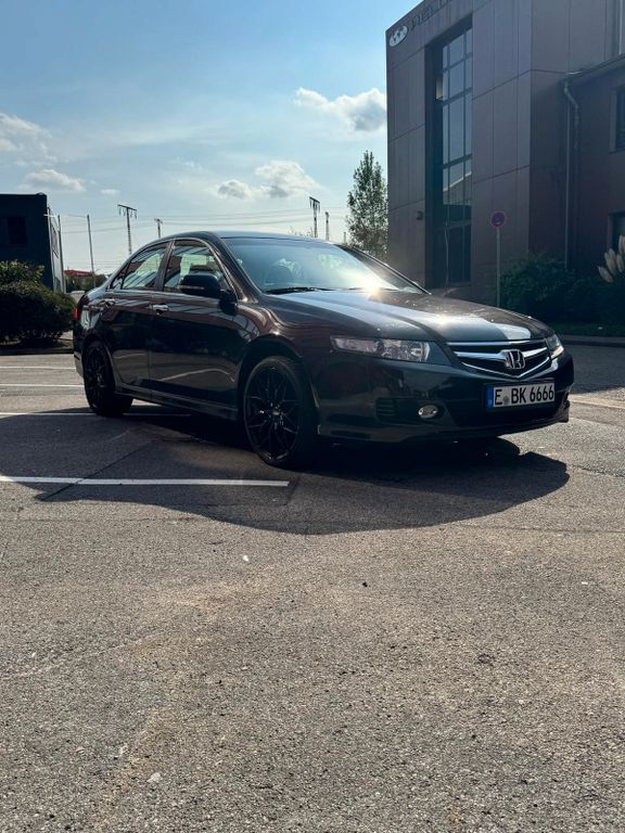 Honda Accord 132.000 km 6.500 € ESSEN 45144