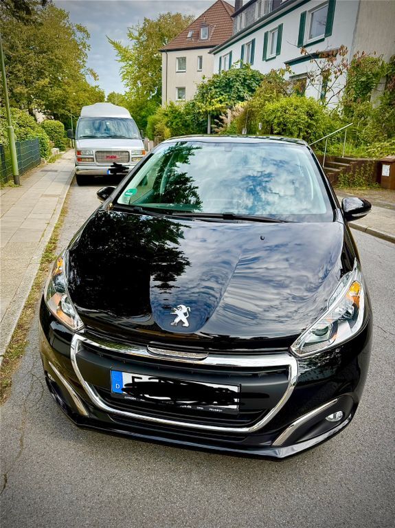 Peugeot 208 91.313 km 6.199 € Essen 45134