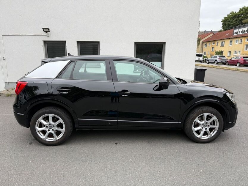 Audi Q2 65.100 km 17.300 € Dortmund 44143