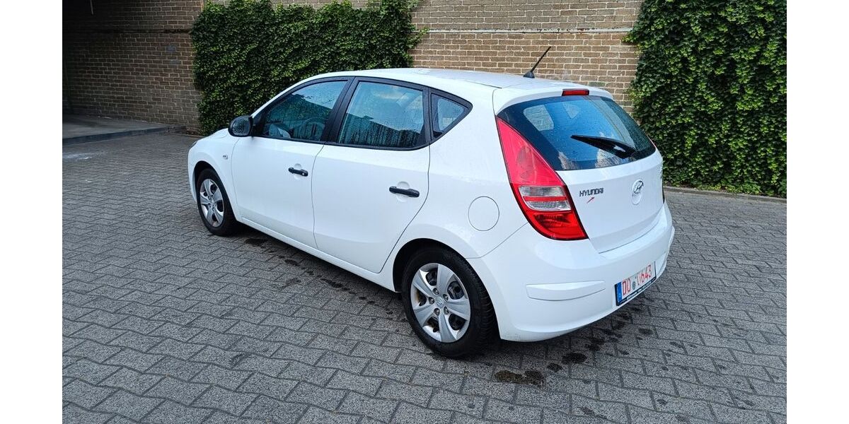 Hyundai i30 168.000 km 3.499 &euro; Dortmund 44147