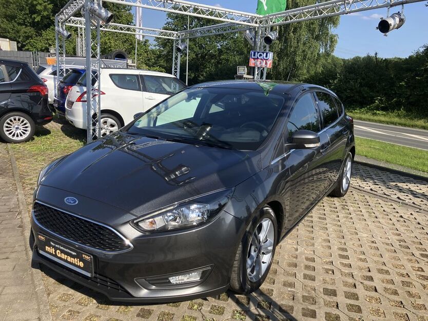 Ford Focus 97.482 km 11.490 € Lünen 44536