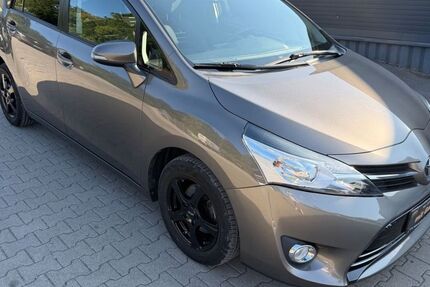 Toyota Verso 149.900 km 8.990 &euro; Dortmund 44319