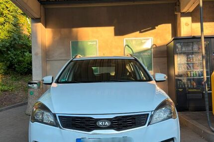 Kia ceed Sportswagon 120.000 km 3.500 &euro; Wuppertal 42103