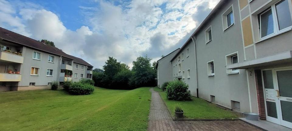 Bei VIVAWEST die Sonnenstrahlen auf dem eigenen Balkon genießen. 2 zimmer