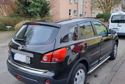 Nissan Qashqai 201.000 km 3.800 € Dortmund 44267
