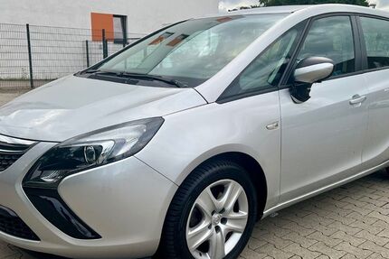 Opel Zafira 49.000 km 8.850 € Essen 45139
