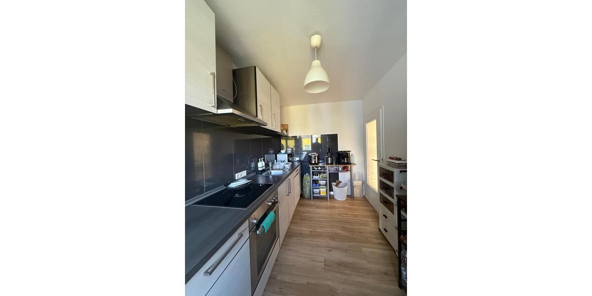 Zentrale 2-Zimmer-Wohnung (60 m²) mit EBK – 700 € warm 2 zimmer