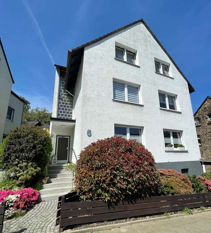 Haus zum Kaufen in Essen 645.000 € 220 m²