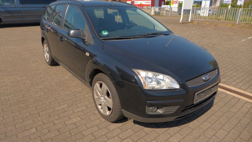 Ford Focus 227.400 km 2.500 &euro; Hattingen (bei Bochum) 45527
