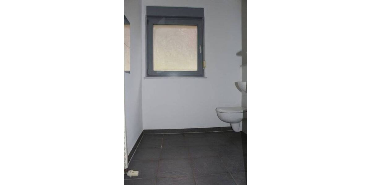 Etagenwohnung Hagen Hohenlimburg - 5 Zimmer, 110 m&sup2;, 800&euro; | Angebot:25610477