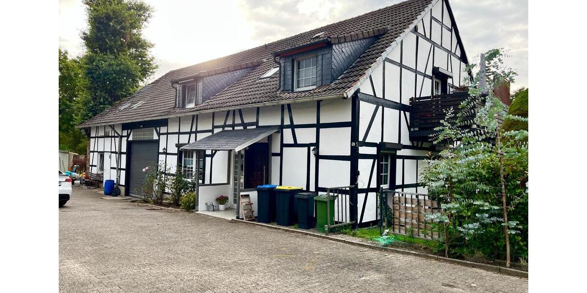 Mehrfamilienhaus, Wohnhaus Schwerte - 7 Zimmer, 180 m&sup2;, 450.000&euro; | Angebot:26630874