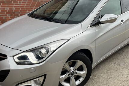 Hyundai i40 144.542 km 7.800 € Herne 44629