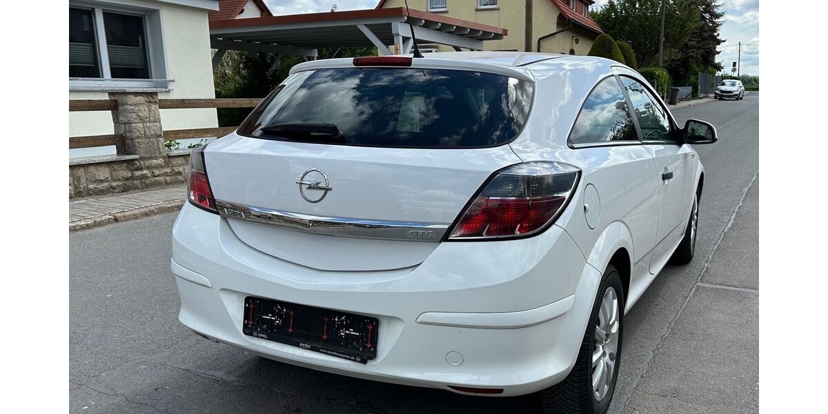 Opel Astra GTC J 175.000 km 4.000 &euro; Essen 45121