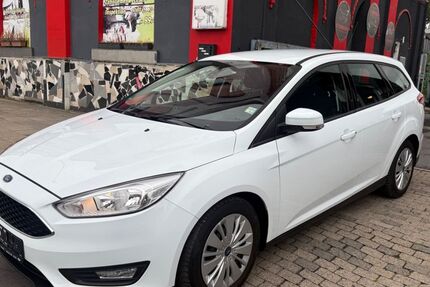 Ford Focus 100.000 km 6.990 &euro; Essen 45143