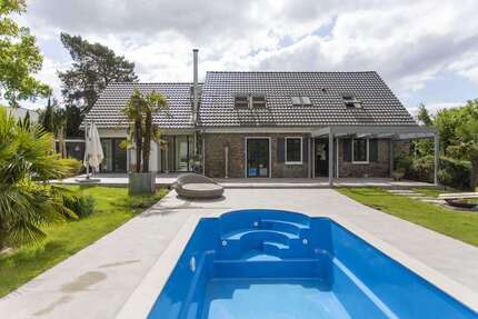 Haus zum Kaufen in Ratingen 1.495.000 € 174 m²