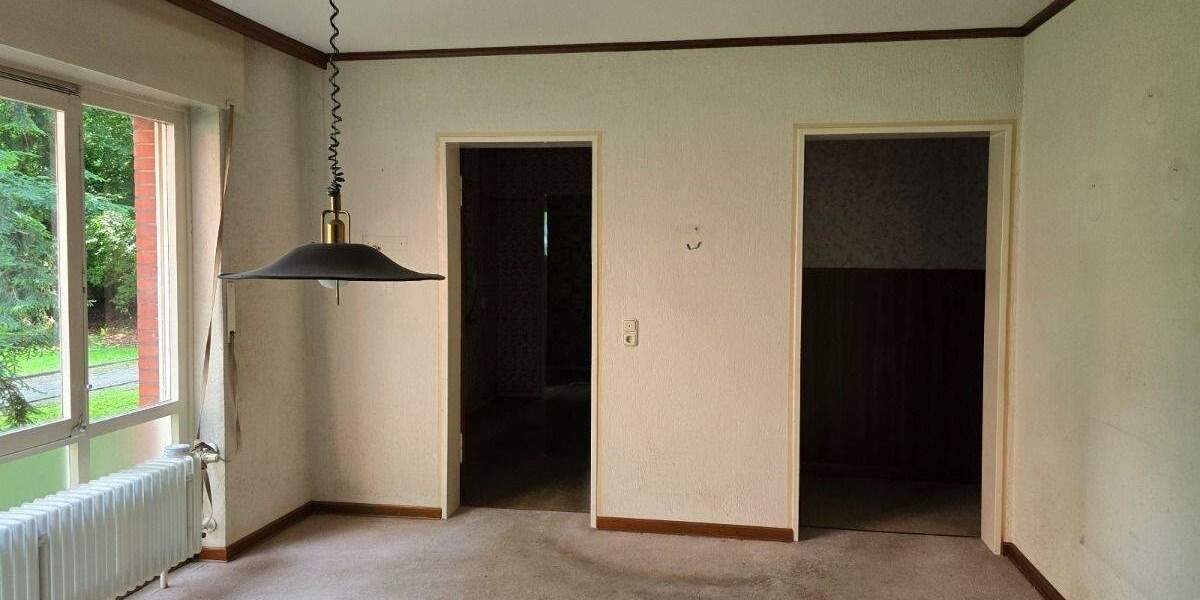 *** Im Dornröschenschlaf! *** geräumig und familienfreundlich *** Terrassenwohnung am Wald *** 5 zimmer