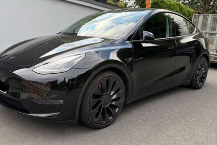 Tesla Model Y 59.985 km 36.850 &euro; Wuppertal 42119