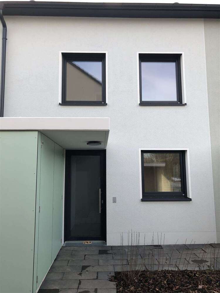 Haus zum Mieten in Velbert 1.320 € 120 m²