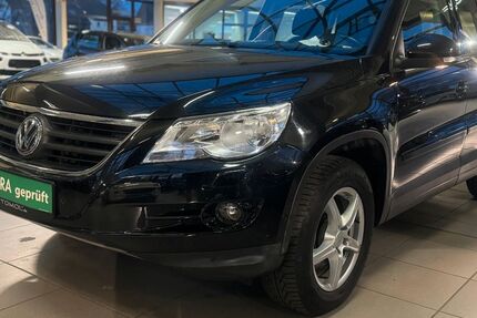 VW Tiguan 177.600 km 6.990 € Bottrop 46236