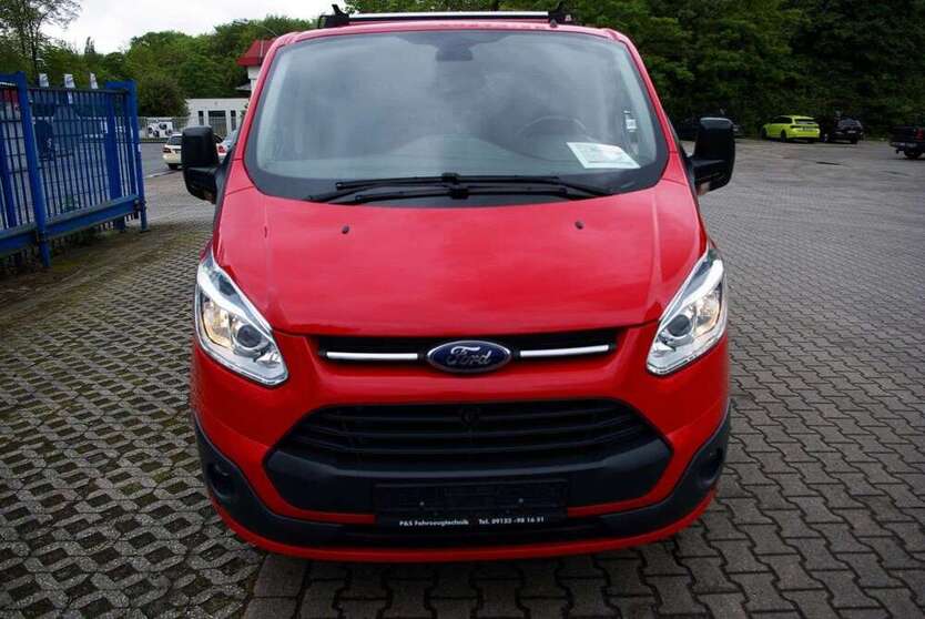 Ford Transit Custom 144.000 km 10.880 € Bottrop 46242