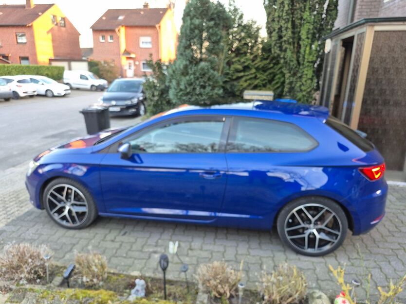Seat Leon 91.700 km 15.250 € Dorsten 46284