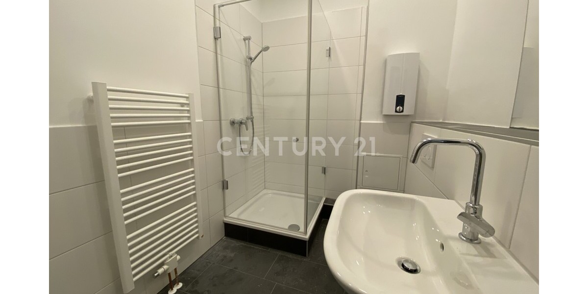 Sanierte Altbauwohnung mit Südwest Balkon im 1. Obergeschoss - Erdgeschoßwohnung Dortmund Mengede | Angebot:23354914