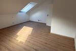 Dachgeschoßwohnung Heiligenhaus - 2.5 Zimmer, 85 m&sup2;, 930&euro; | Angebot:25867976