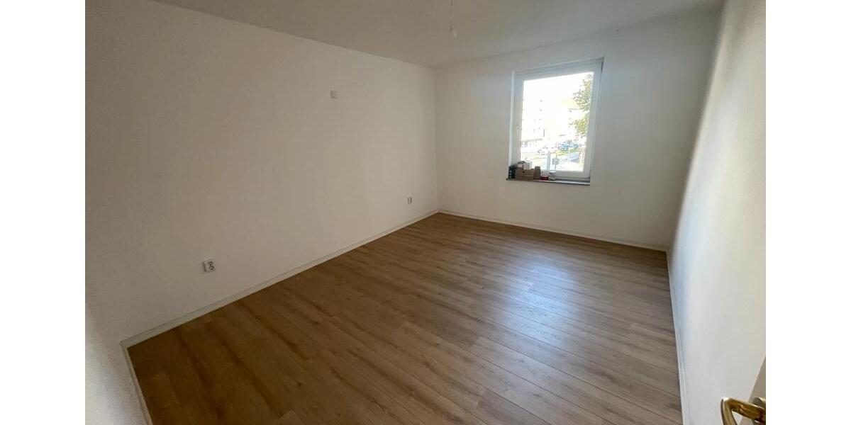 Etagenwohnung Wuppertal Gemarkung Barmen - 3 Zimmer, 77 m&sup2;, 750&euro; | Angebot:25822590