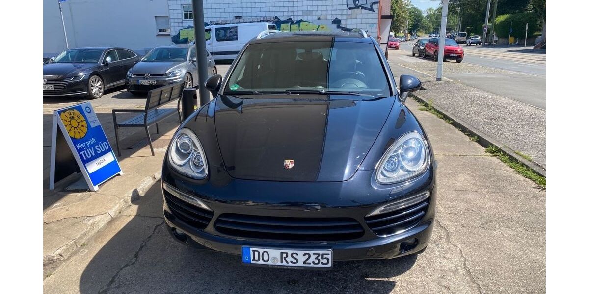 Porsche Cayenne 94.500 km 23.990 &euro; Dortmund 44229
