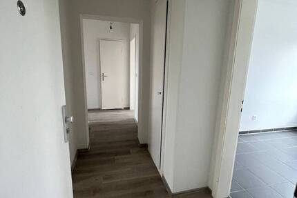 3 Zimmer mit Balkon zentral in Oberhausen..