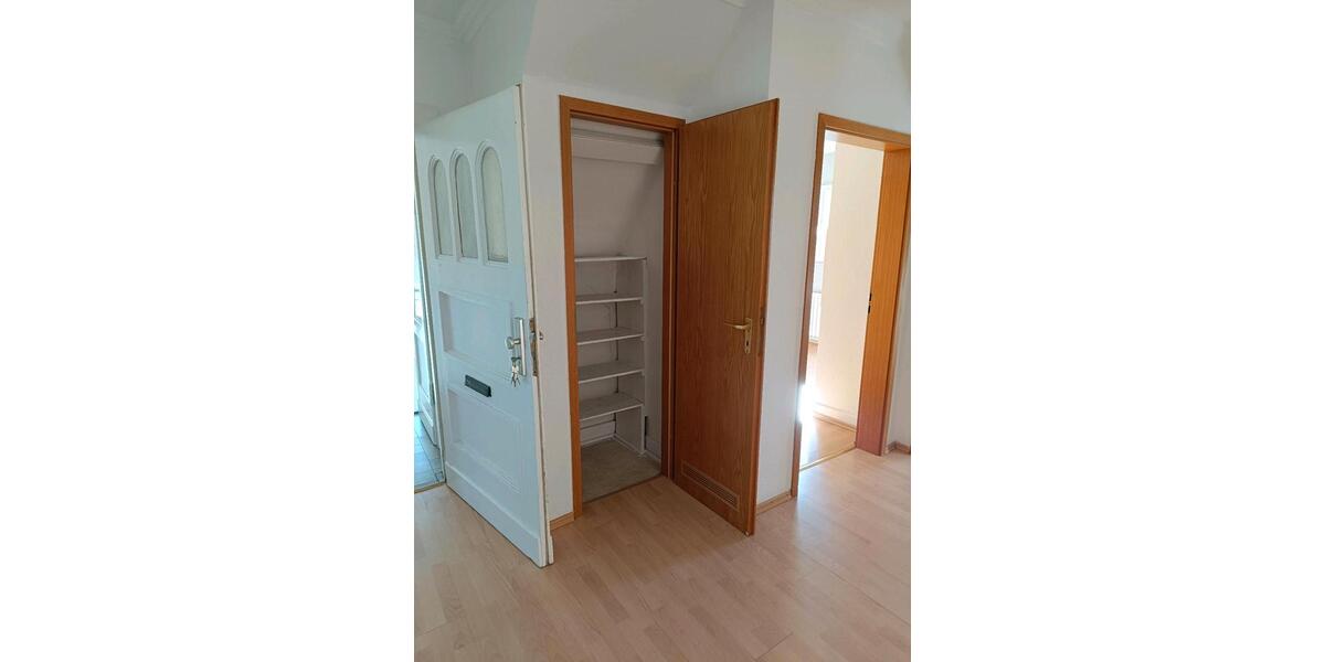 Etagenwohnung Bochum Altenbochum - 3 Zimmer, 83 m&sup2;, 720&euro; | Angebot:26409247