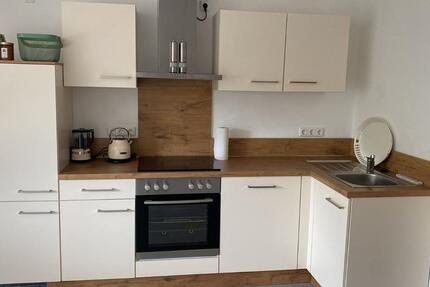 großzügige DG-Wohnung: 3 Zimmer plus Wohnküche, modernes Bad 3 zimmer