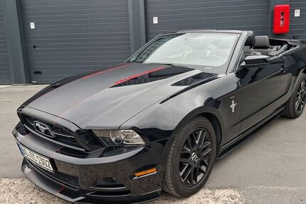 Ford Mustang 72.000 km 16.900 &euro; Bochum 44801